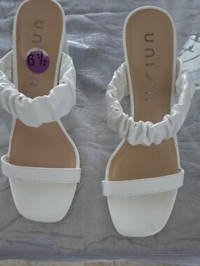 Unisa White Ruched Strap Slide Mules